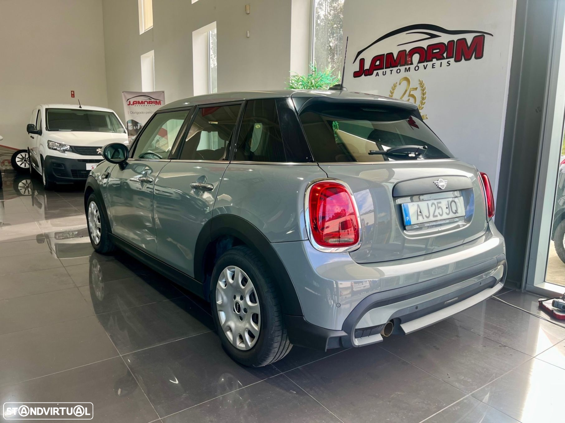 MINI 5 Portas One Sport Edition - 11