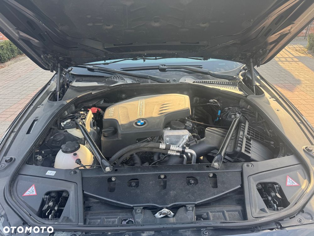 BMW Seria 5 528i xDrive Modern Line - 27