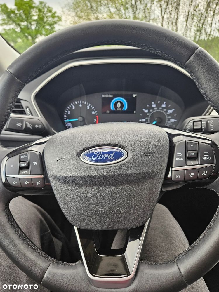 Ford Kuga - 14