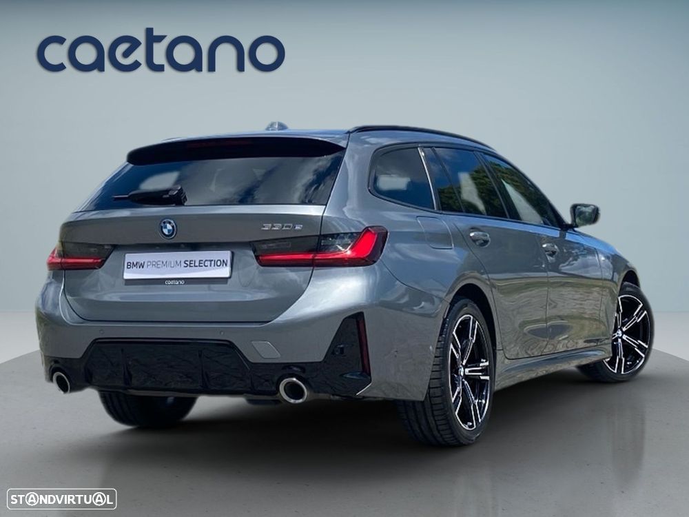 BMW 330 e Pack Desportivo M Auto - 2