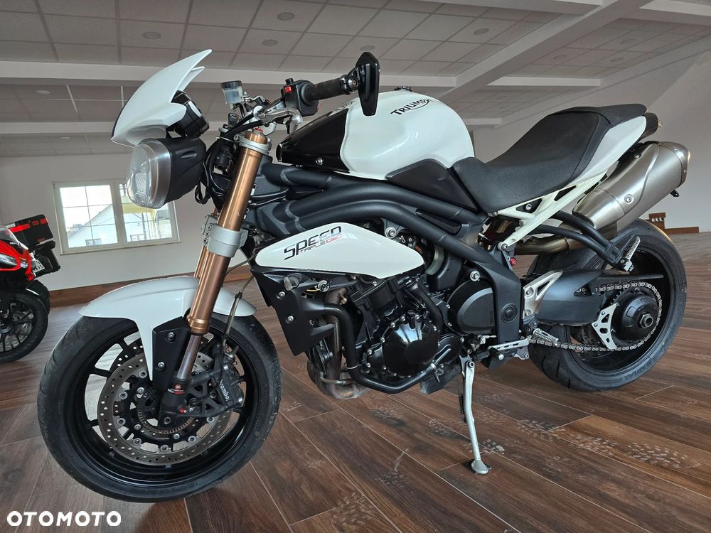 Triumph Speed Triple - 1