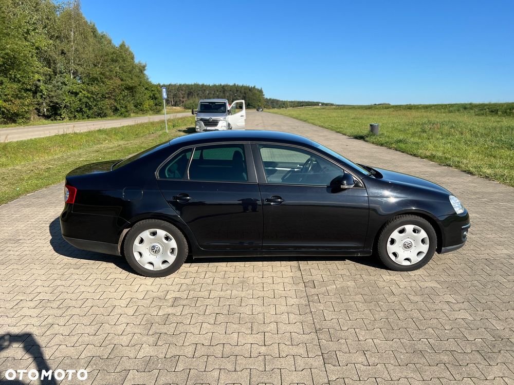 Volkswagen Jetta Diesel Comfortline - 8