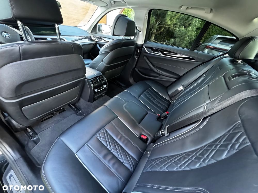 BMW Seria 5 530d mHEV Luxury Line - 9