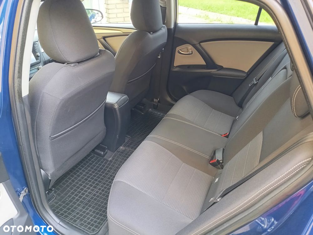 Toyota Avensis 2.0 D-4D Active Business - 10
