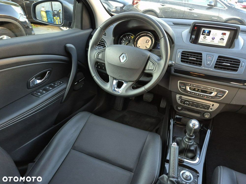 Renault Megane ENERGY TCe 130 BOSE EDITION - 24