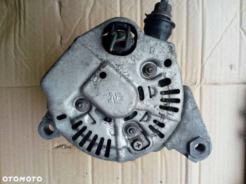 Jeep Cherokee 2.8 CRD alternator 56044-672AB - 2