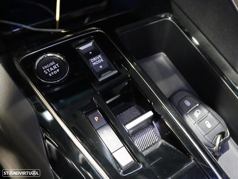 Peugeot 3008 1.6 Hybrid GT Pack e-EAT8 - 5