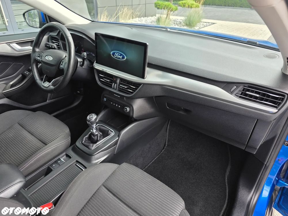 Ford Focus 1.0 EcoBoost Titanium Design - 21