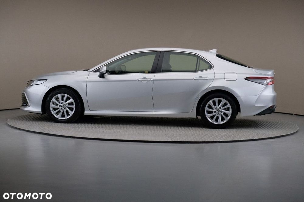 Toyota Camry 2.5 Hybrid Comfort CVT - 4