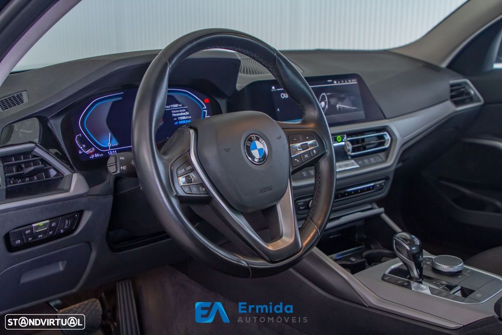 BMW 330 e Auto - 38