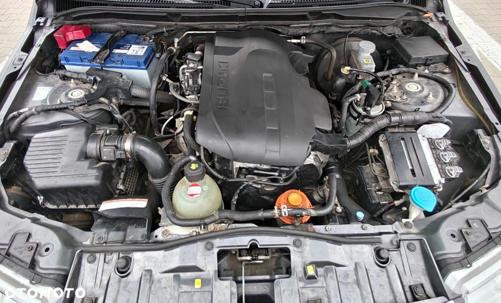 Suzuki Grand Vitara 1.9 DDiS Comfort - 10