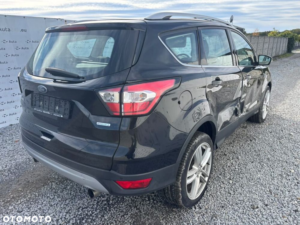 Ford Kuga 1.5 EcoBoost 2x4 Trend - 3
