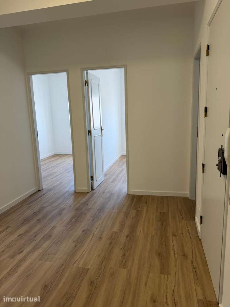 Apartamento T3 com 2 varandas em Montijo - Grande imagem: 2/21