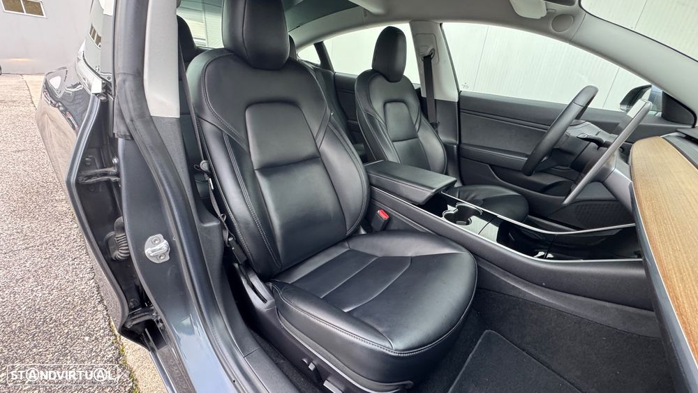 Tesla Model 3 Long-Range Dual Motor AWD - 23