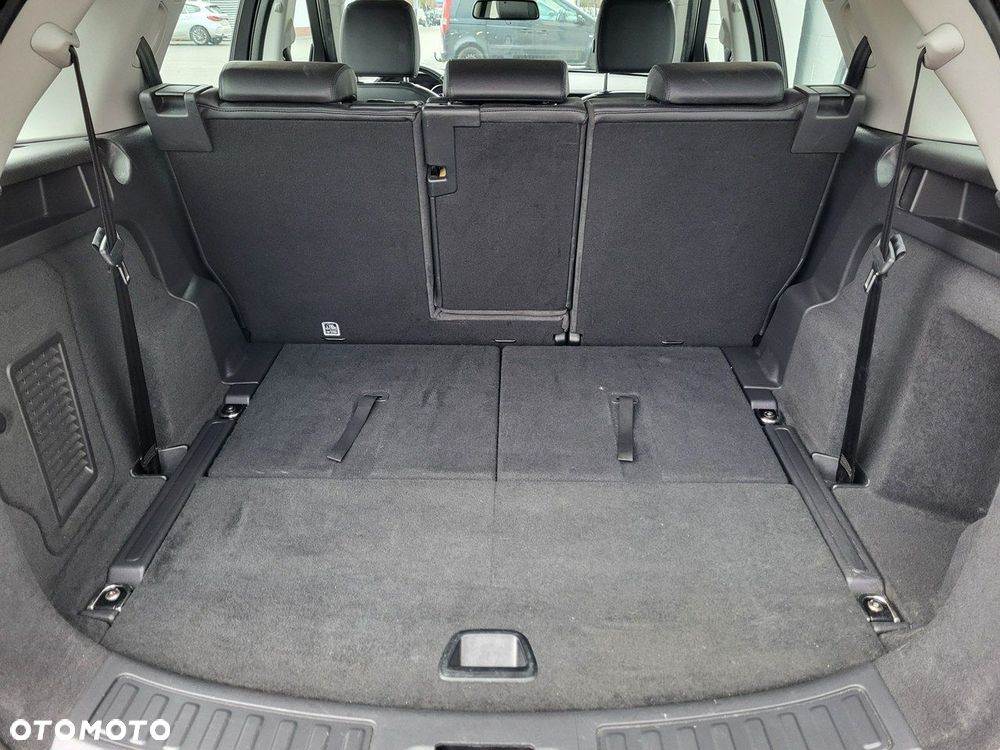 Land Rover Discovery Sport - 25