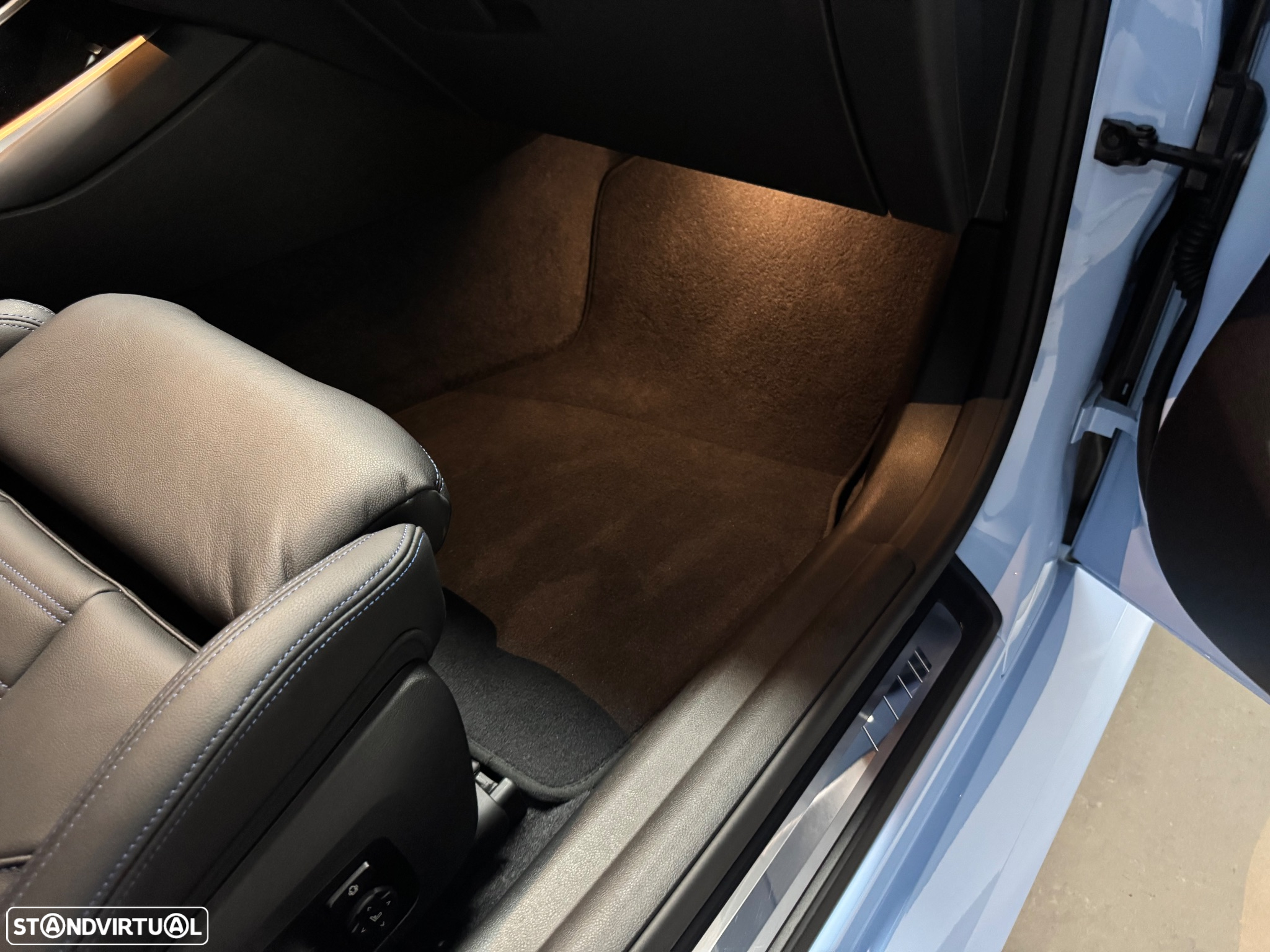 BMW M2 Auto - 49