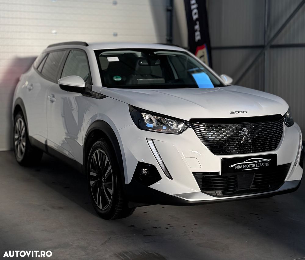 Peugeot 2008 PureTech 130 EAT8 Allure - 4