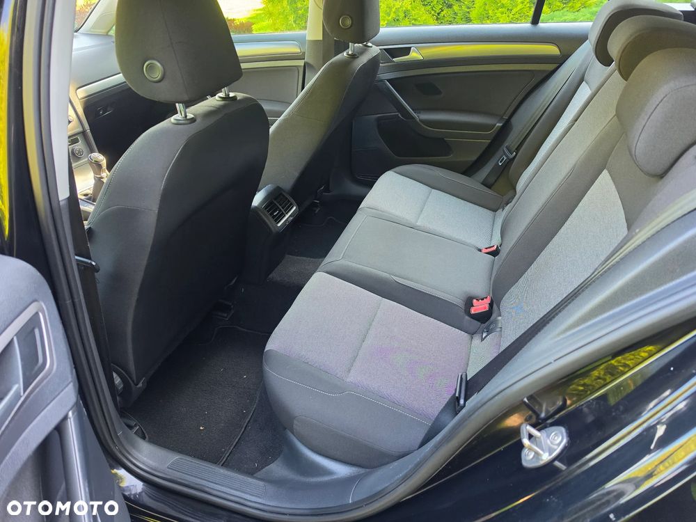 Volkswagen Golf Variant - 12
