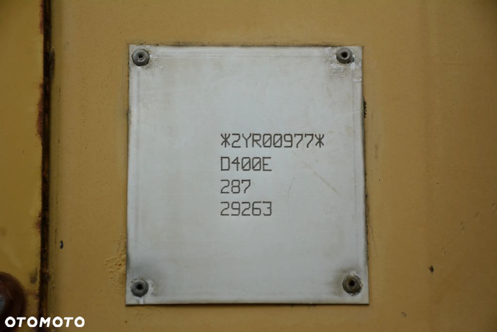 Caterpillar D400E / 1998r / 24190h / Opony 95% / Grzana paka - 24