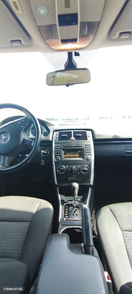 Mercedes-Benz B 200 CDI Autotronic - 12
