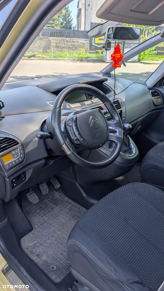 Citroën C4 Picasso 1.8 16V Confort - 11