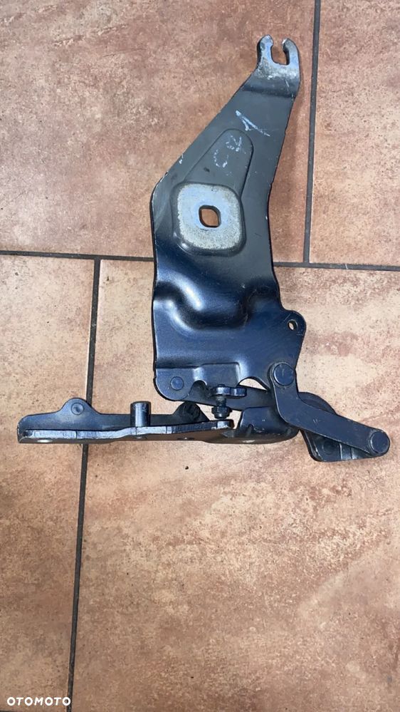 ZAWIAS MASKI PRAWY PRZÓD PRZEDNI BMW X5 E70 X6 E71 7208628 - 2