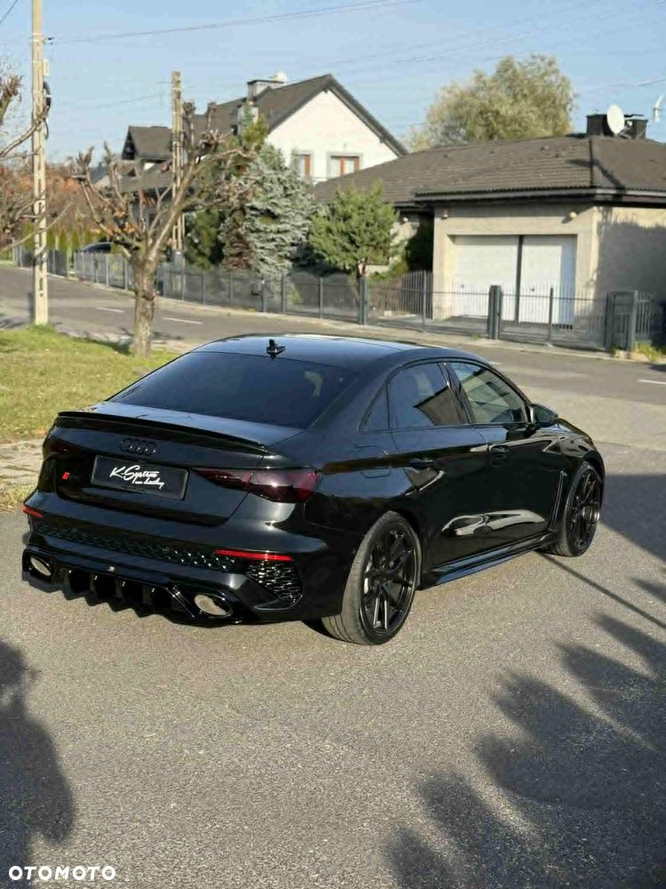 Audi RS3 Limousine - 3