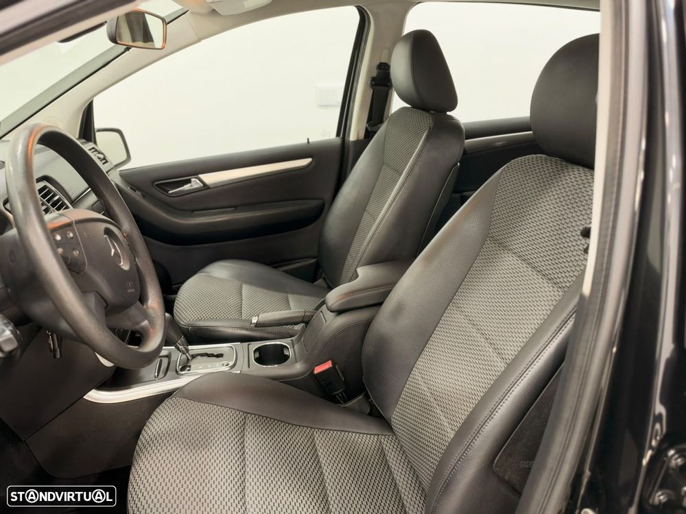 Mercedes-Benz B 180 CDi Autotronic - 4