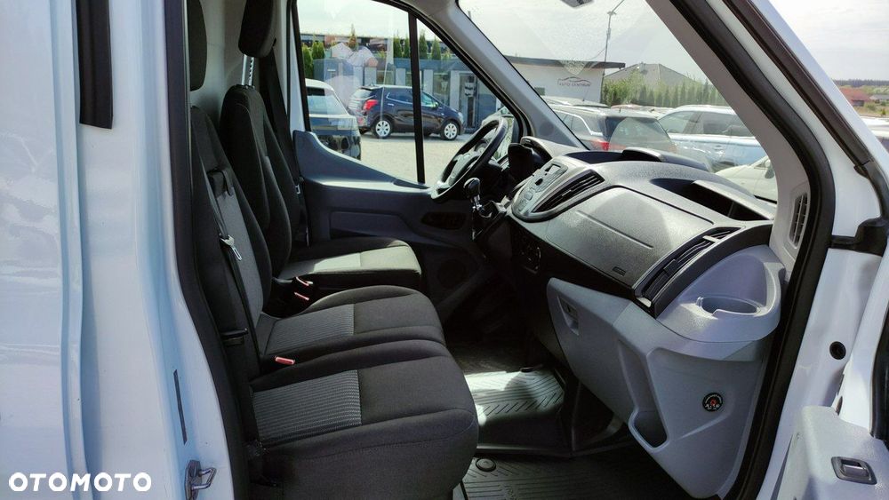 Ford Transit - 23