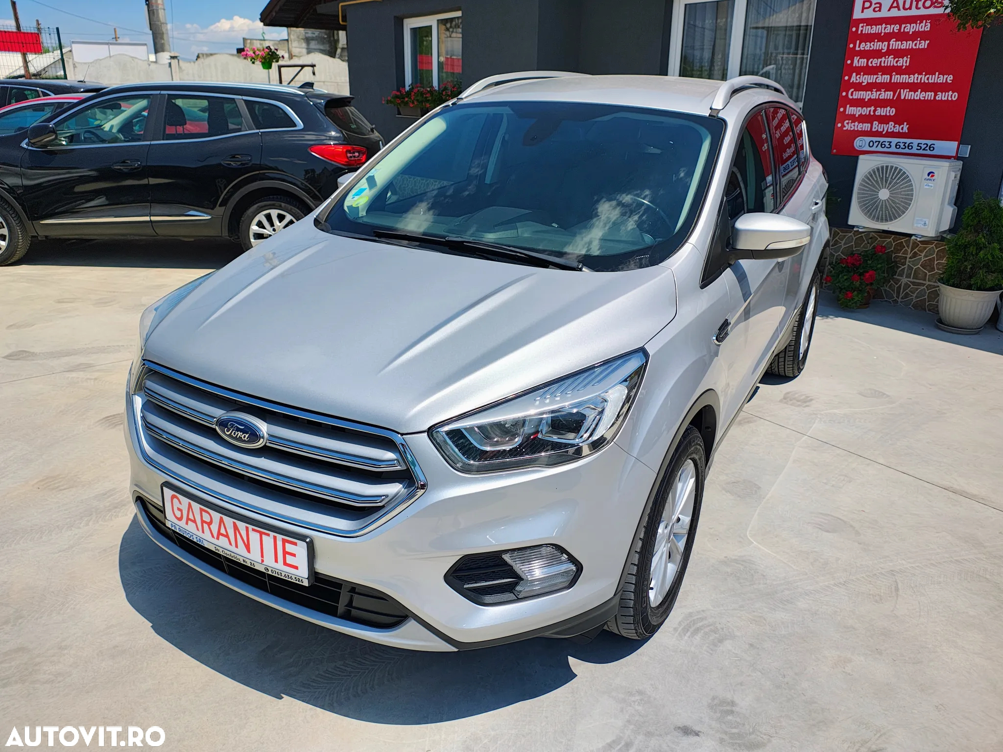 Ford Kuga 2.0 TDCi 2x4 Titanium - 2