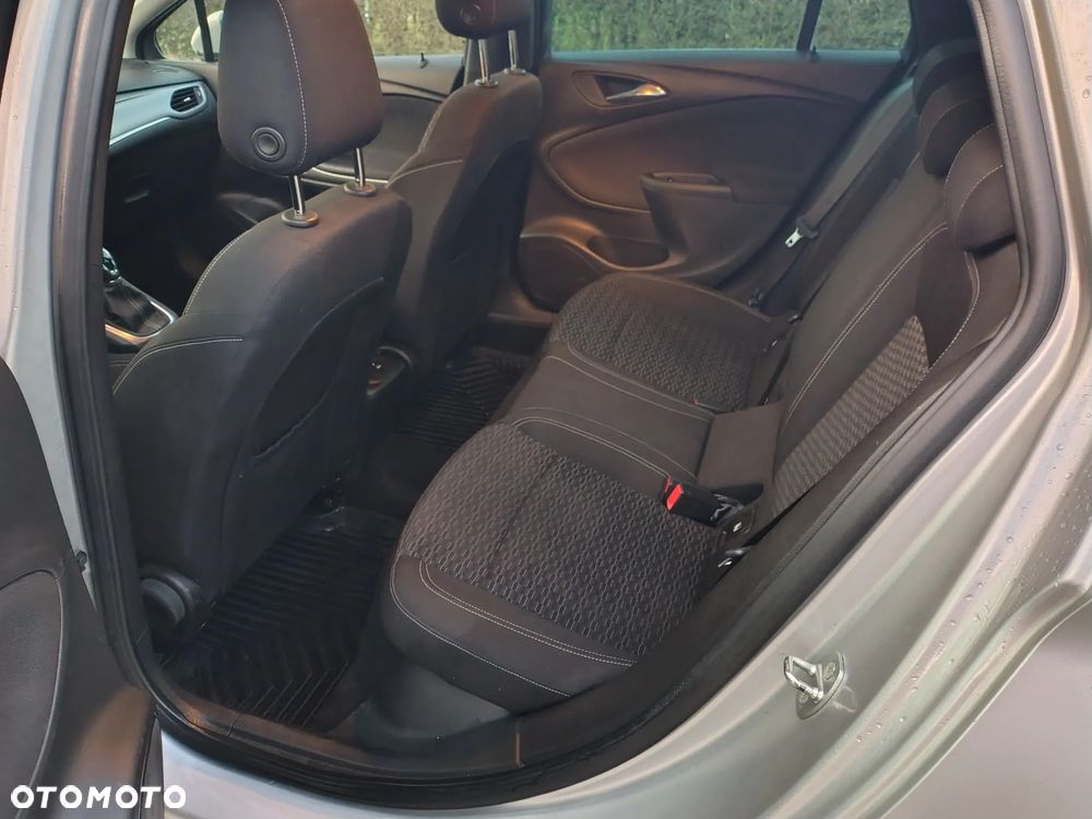 Opel Astra - 18