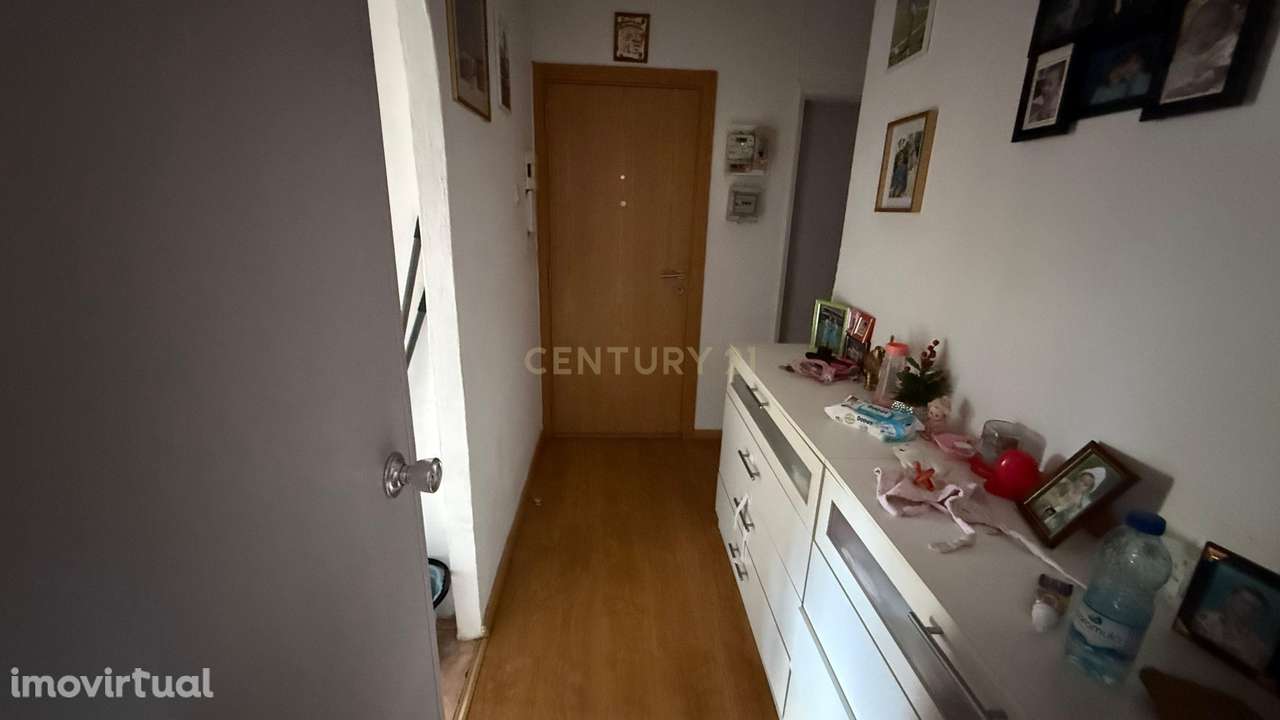 Apartamento T3 nos Olivais - 4º andar sem elevador - Grande imagem: 3/9
