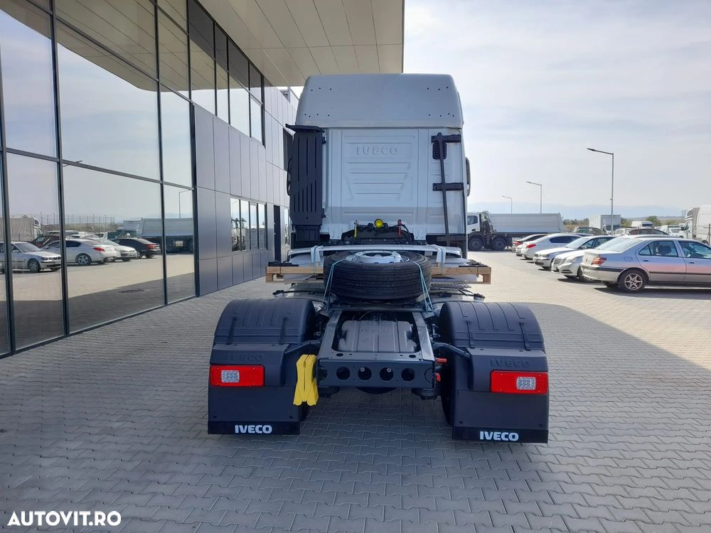 Iveco S-Way - 4