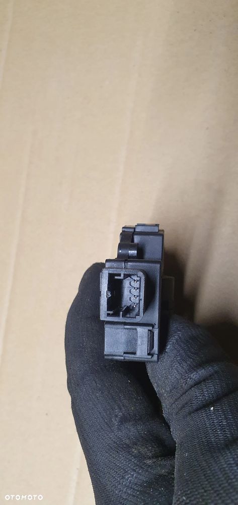 Silniczek klap nagrzewnicy BMW I E87 CZ113930-0711 - 2