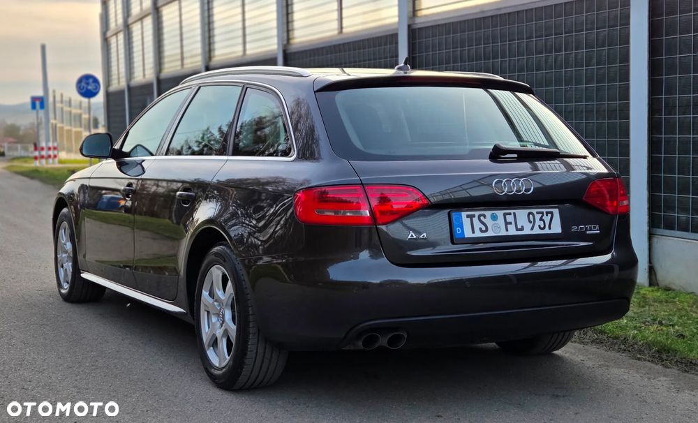 Audi A4 Avant 2.0 TDI DPF quattro - 11
