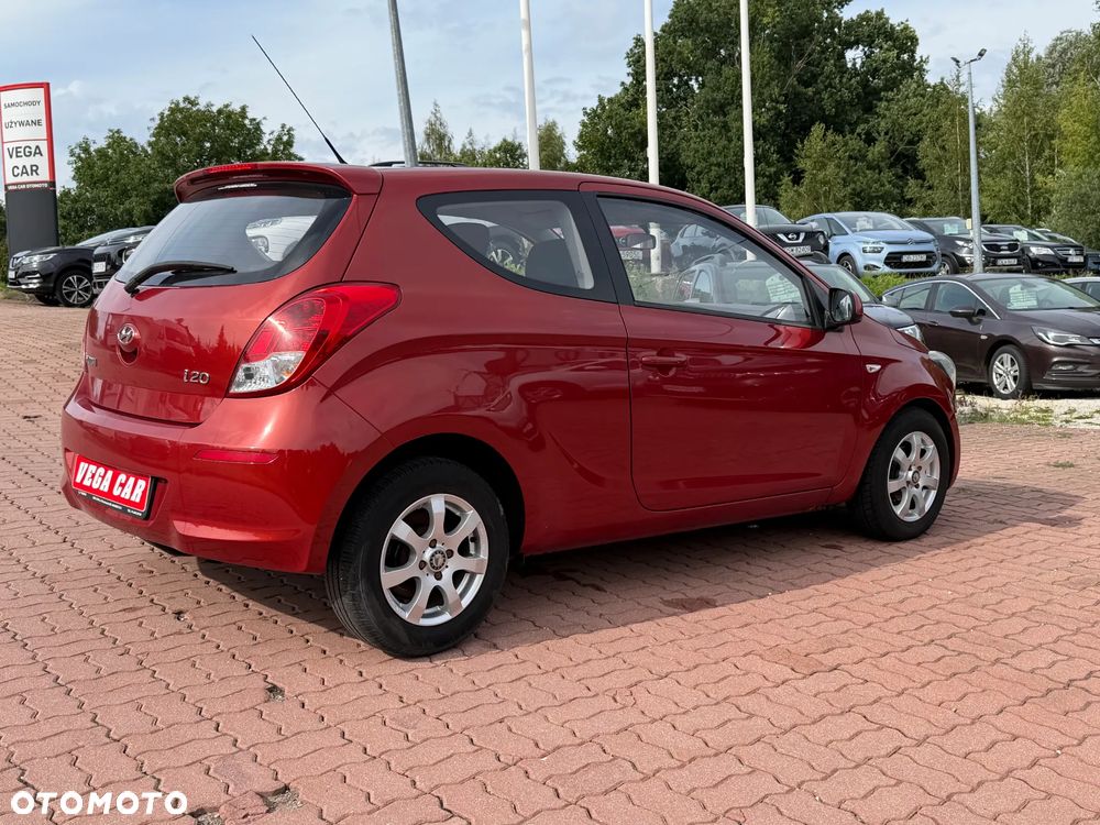 Hyundai i20 1.25 Comfort - 12