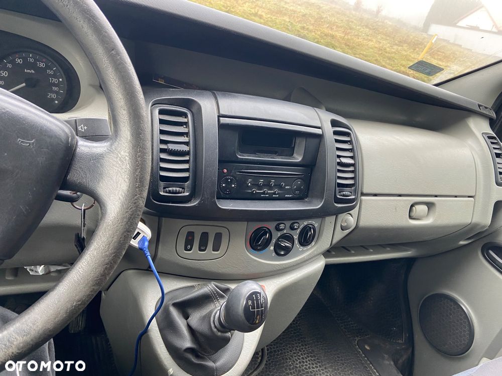 Renault Trafik - 9