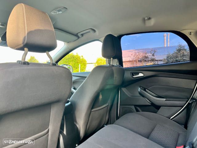 Ford Focus 1.0 EcoBoost S&S SYNC Edition - 32