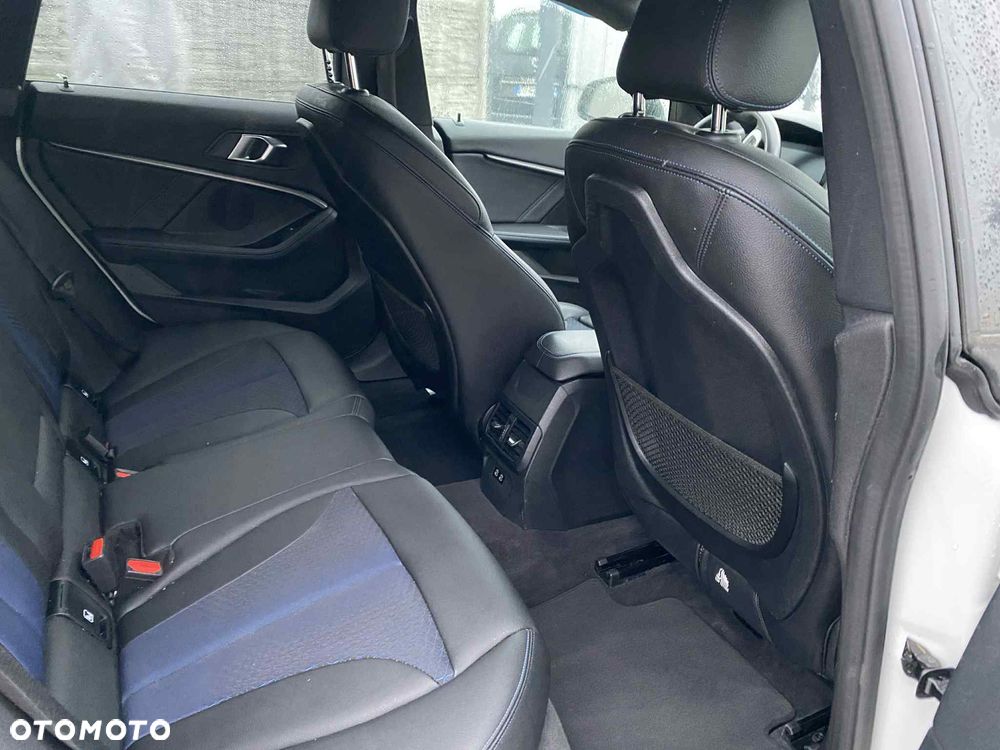 BMW Seria 2 218i M Sport - 15