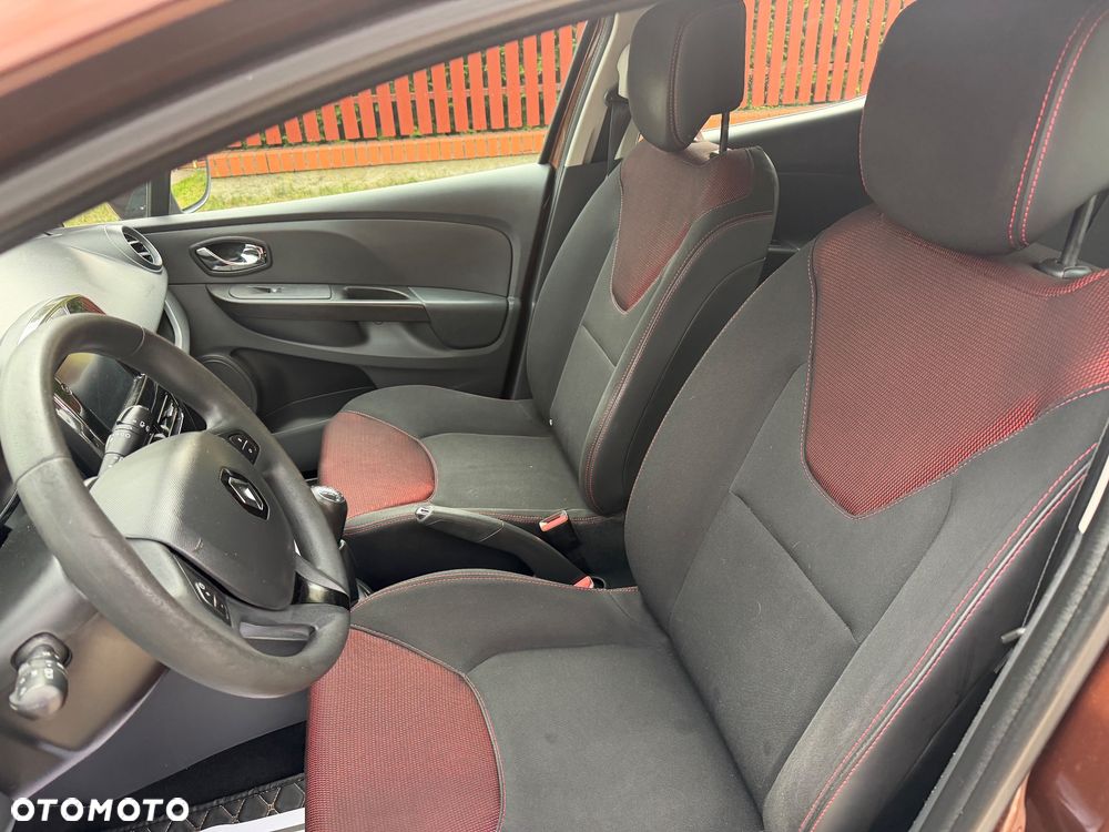 Renault Clio 1.2 16V 75 TomTom Edition - 32