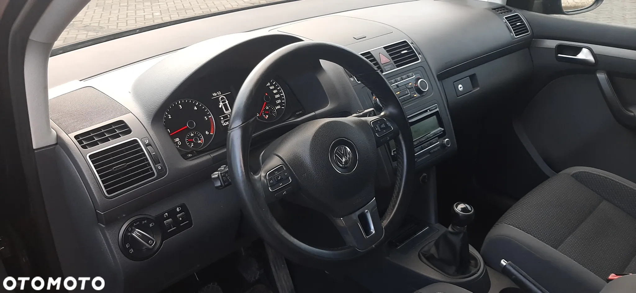 Volkswagen Touran 1.6 TDI DPF BlueMot Comfortline - 13