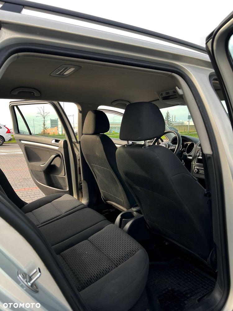 Volkswagen Golf VI 1.6 TDI Comfortline DSG - 8