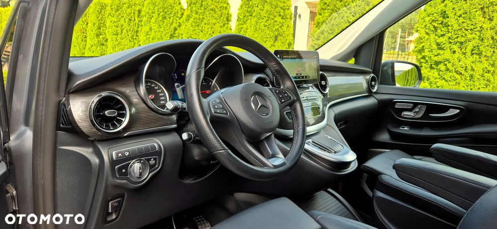 Mercedes-Benz Klasa V 300 d Avantgarde 9G-Tronic - 24
