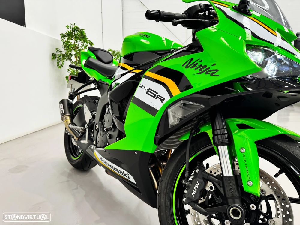 Kawasaki ZX 6R - 10