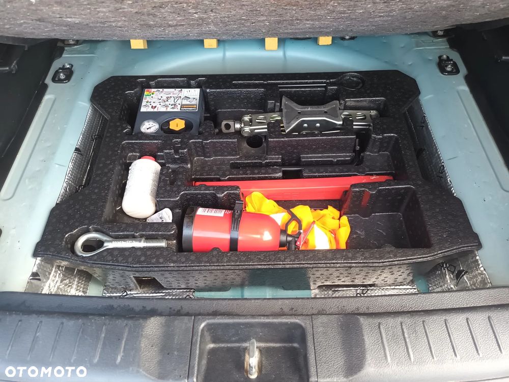 Suzuki Vitara 1.6 Premium 4WD - 24