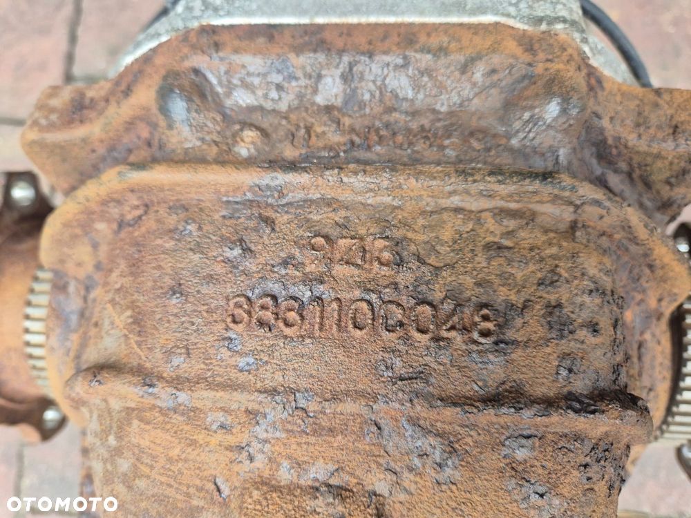 most tyl tylny dyfer nissan 370z - 2