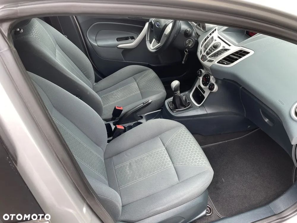 Ford Fiesta 1.4 TDCi Titanium - 11