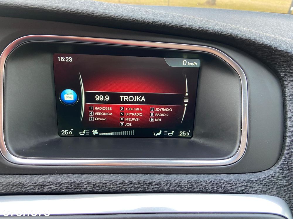 Volvo V40 D2 Kinetic - 11