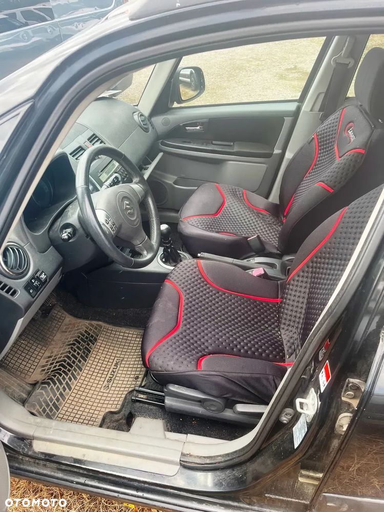 Suzuki SX4 - 8