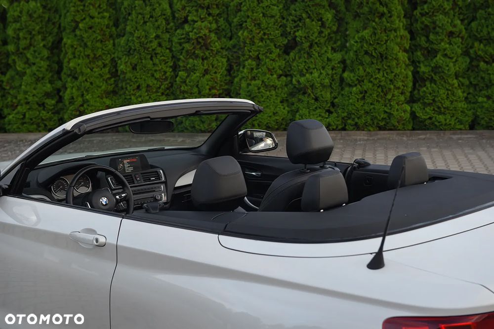 BMW Seria 2 220d M Sport - 31